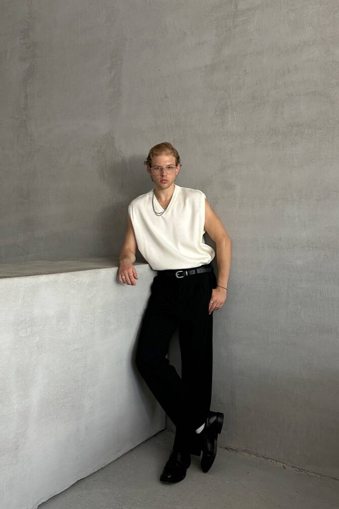 Erkek V Yaka Oversize Süveter Ekru - 3